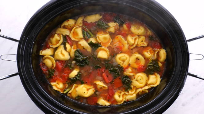 Slow Cooker Tortellini Sausage And Kale Soup - Chef Savvy