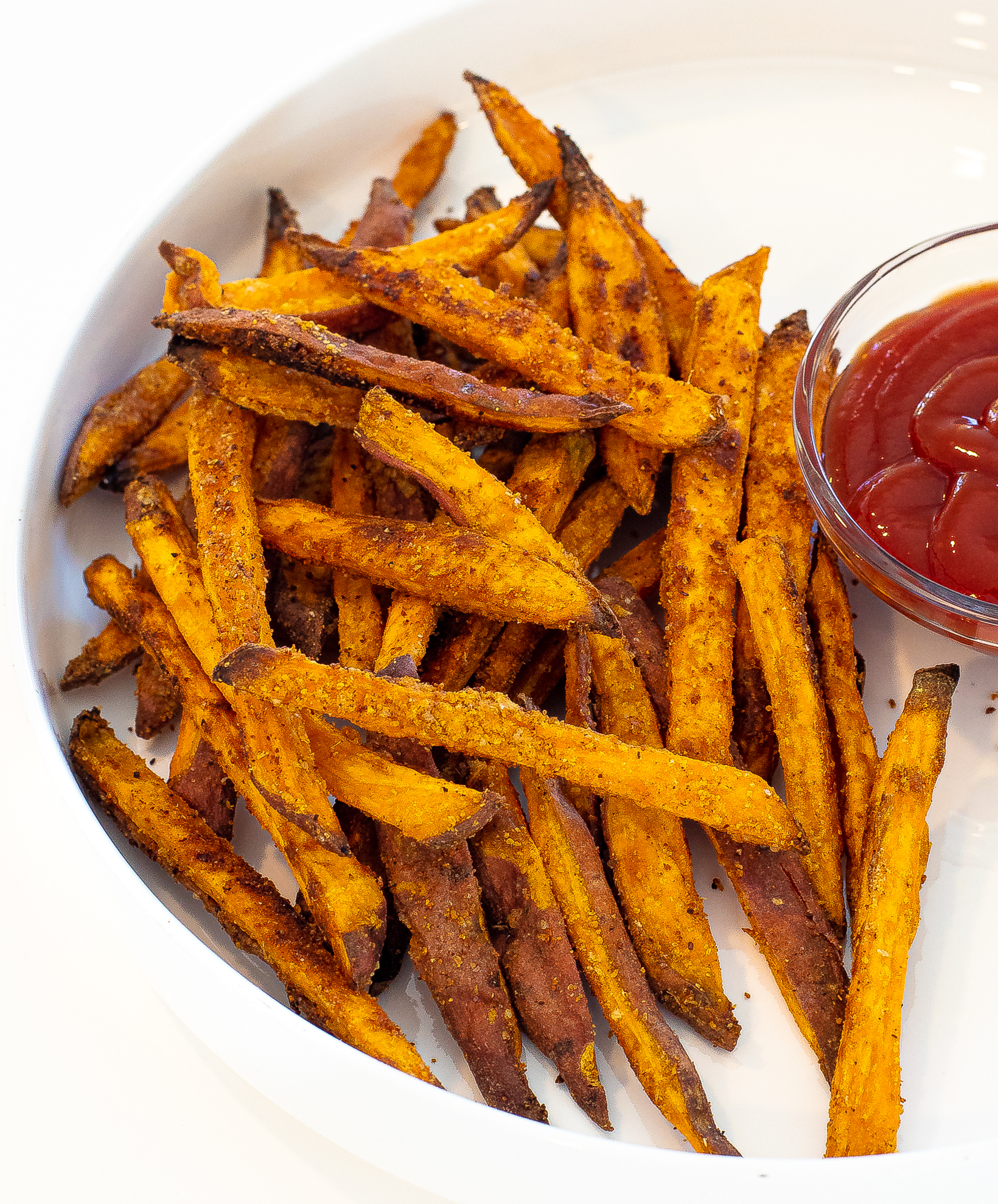 https://chefsavvy.com/wp-content/uploads/baked-sweet-potato-french-fries.jpg