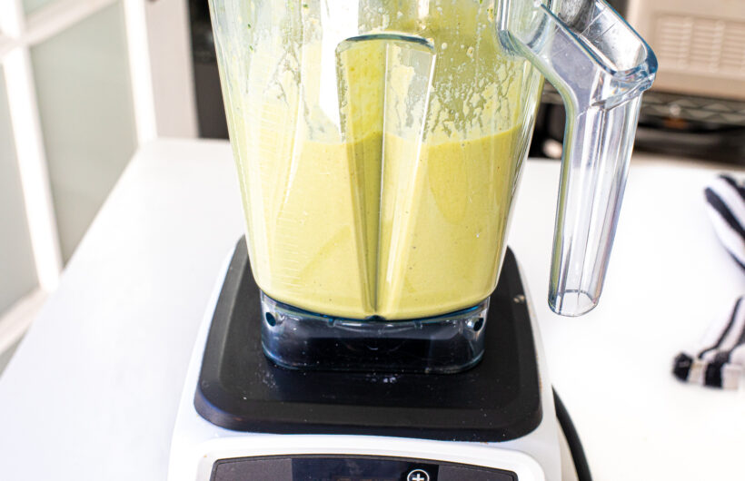 blending broccoli soup in blender