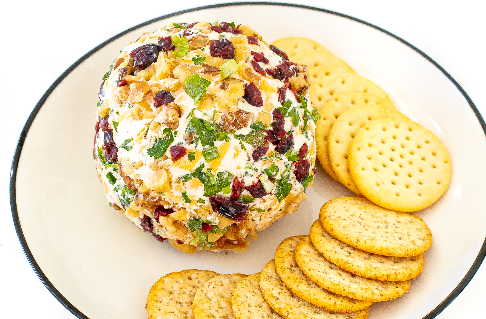 Easy Cheese Ball - Chef Savvy