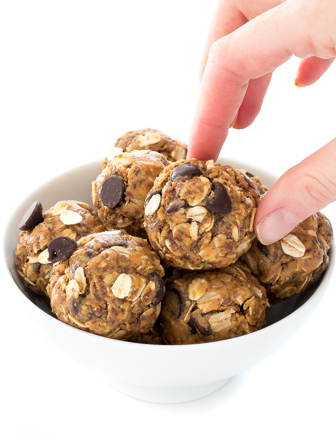 Peanut Butter Energy Balls | chefsavvy.com