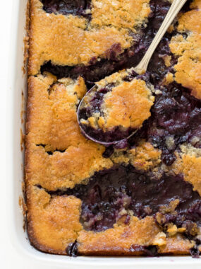 cropped-blueberry-cobbler-cake.jpg