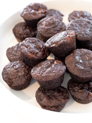 cropped-brownie-bites.jpg
