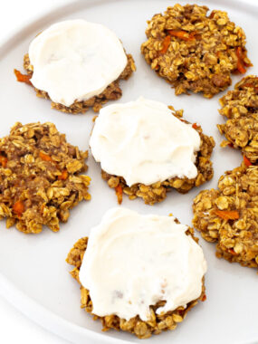 cropped-carrot-cake-cookies-with-healthy-frosting.jpg
