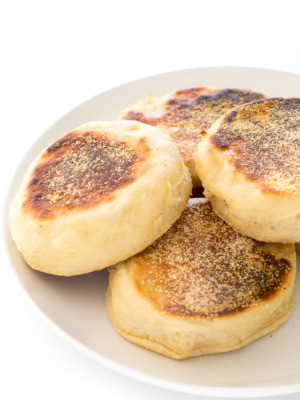 cropped-diy-english-muffins.jpg