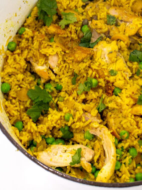 cropped-easy-arroz-con-pollo-in-pot.jpg