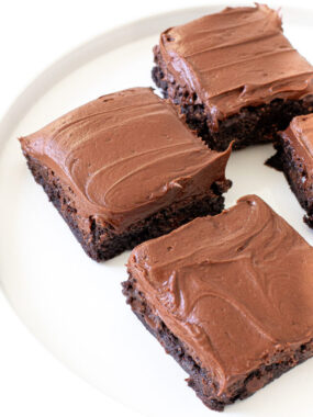 cropped-easy-chocolate-frosted-brownies-recipe.jpg
