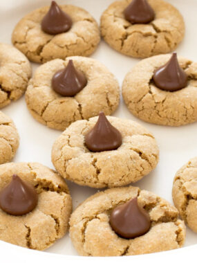 cropped-easy-peanut-butter-blossoms.jpg