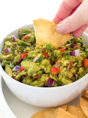 cropped-easy-spicy-chipotle-guacamole.jpg