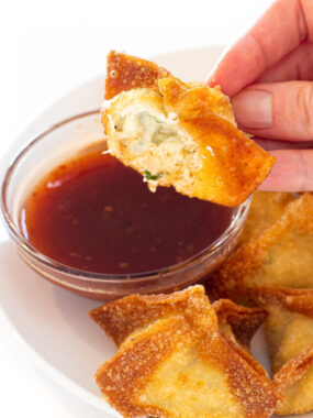 cropped-fried-crab-rangoons-in-sauce.jpg