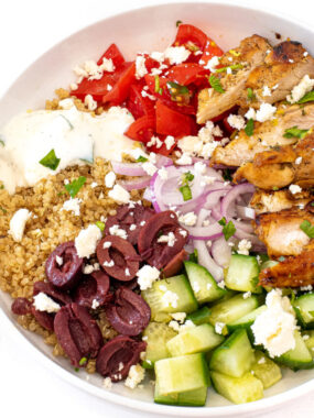 cropped-greek-chicken-bowls-with-quinoa.jpg