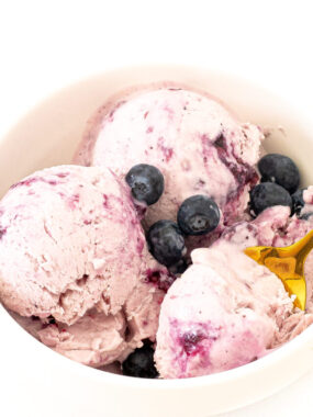 cropped-healthy-blueberry-cottage-cheese-ice-cream.jpg