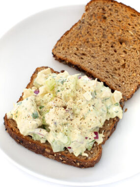 cropped-healthy-tuna-salad-on-whole-wheat-bread.jpg