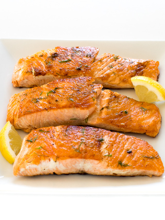 Easy Pan Fried Salmon With Lemon Dill Butter - Chef Savvy