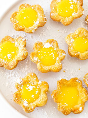 cropped-lemon-tartlets.jpg