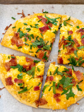 cropped-mini-pita-breakfast-pizzas.jpg