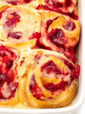 cropped-orange-cranberry-rolls-in-baking-pan.jpg