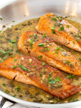 cropped-salmon-piccata-in-pan-1.jpg