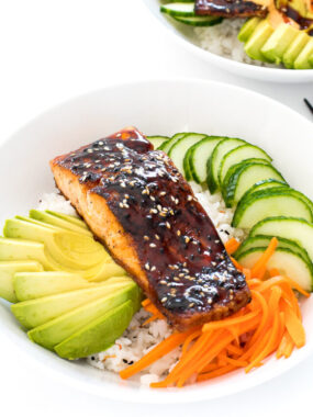 cropped-salmon-sushi-bowls.jpg