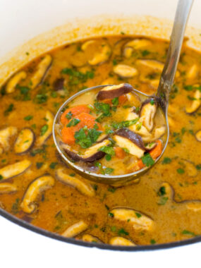 cropped-tom-kha-kai-soup.jpg