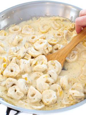 cropped-tortellini-alfredo.jpg