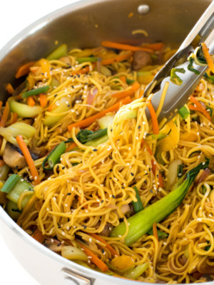 cropped image of vegetable chow mein