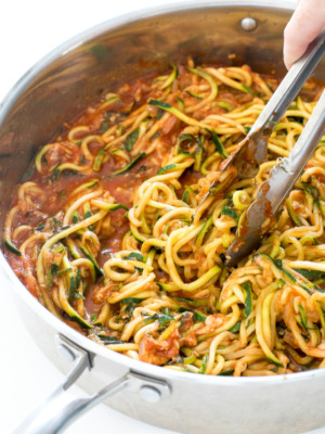 cropped-zucchini-noodles-in-tomato-sauce.jpg
