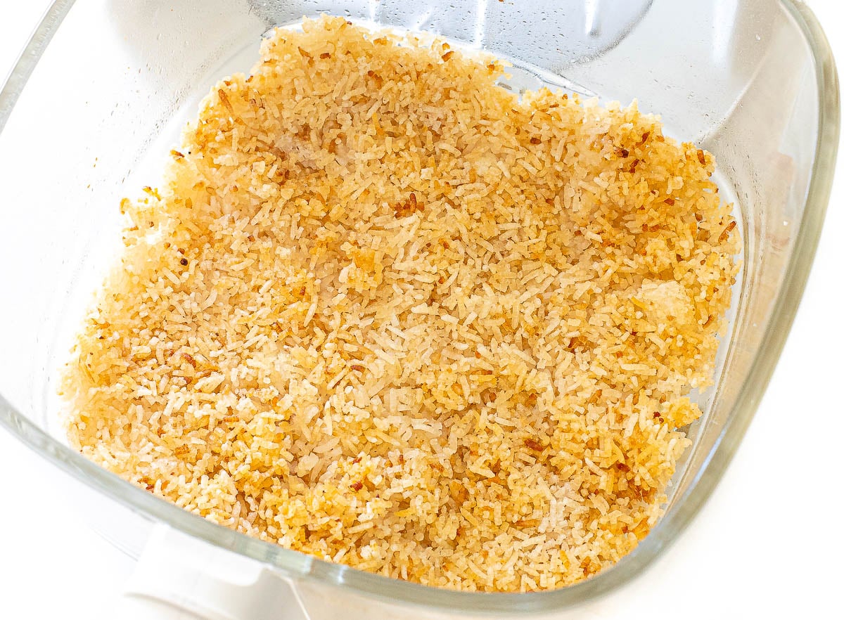 crispy cooked rice in glass air fryer