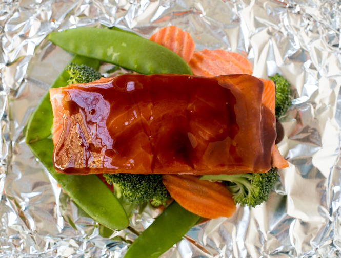 Glazed Salmon and Veggies in Foil | chefsavvy.com Glazed Salmon and Veggies in Foil