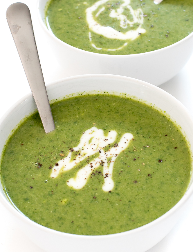How To Make Creamy Broccoli Spinach Soup | chefsavvy.com