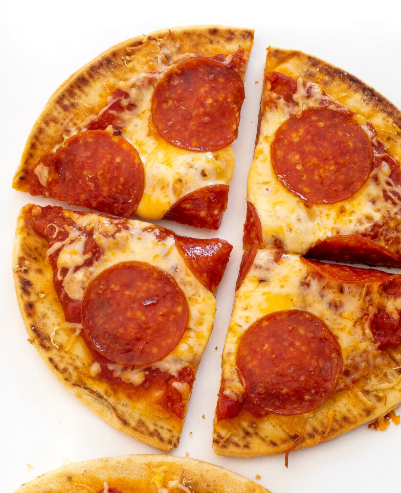 pepperoni pita pizza