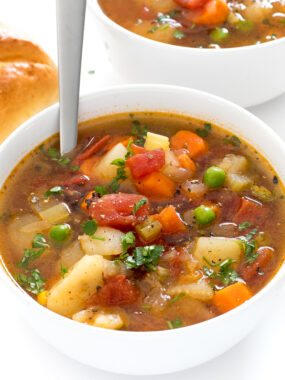 https://chefsavvy.com/wp-content/uploads/instant-pot-vegetable-soup-285x380.jpg