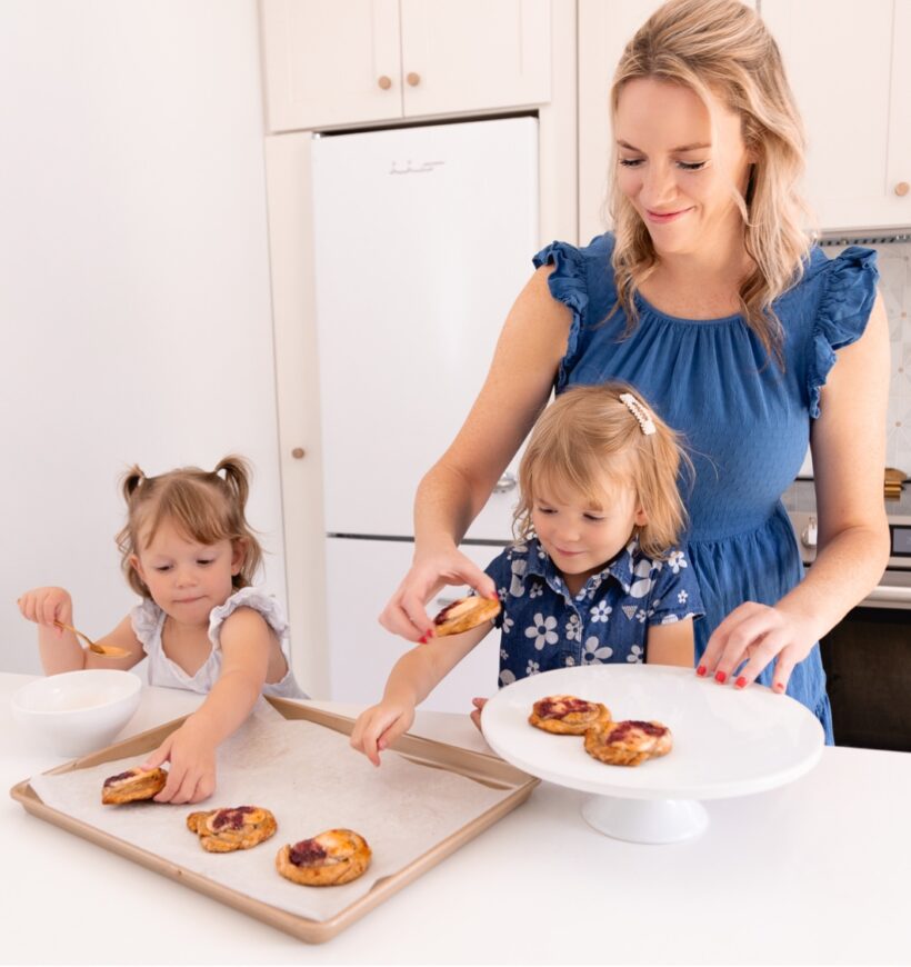 Kelley Simmons and girls