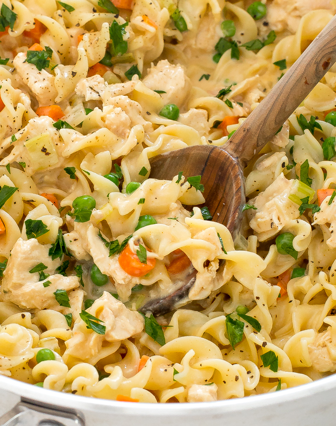 close up shot of chicken pot pie pasta in pan