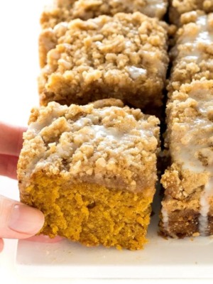 coffee cake close up with hand
