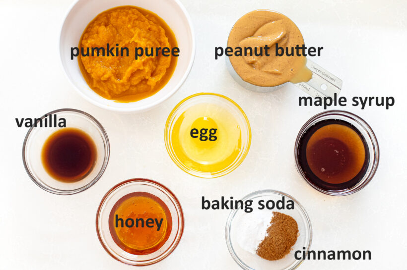 Ingredients needed for flourless pumpkin muffins.
