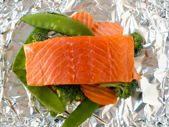 Baked Salmon and Veggies in Foil | chefsavvy.com Baked Salmon and Veggies in Foil