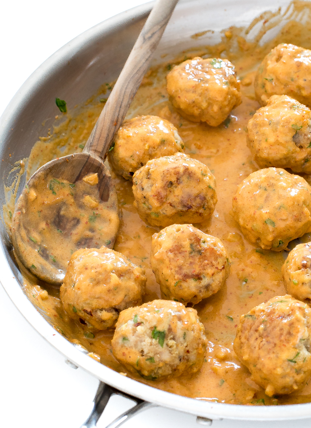 Chicken Meatballs in a Thai Red Curry Sauce | chefsavvy.com Chicken Meatballs in a Thai Red Curry Sauce | chefsavvy.com