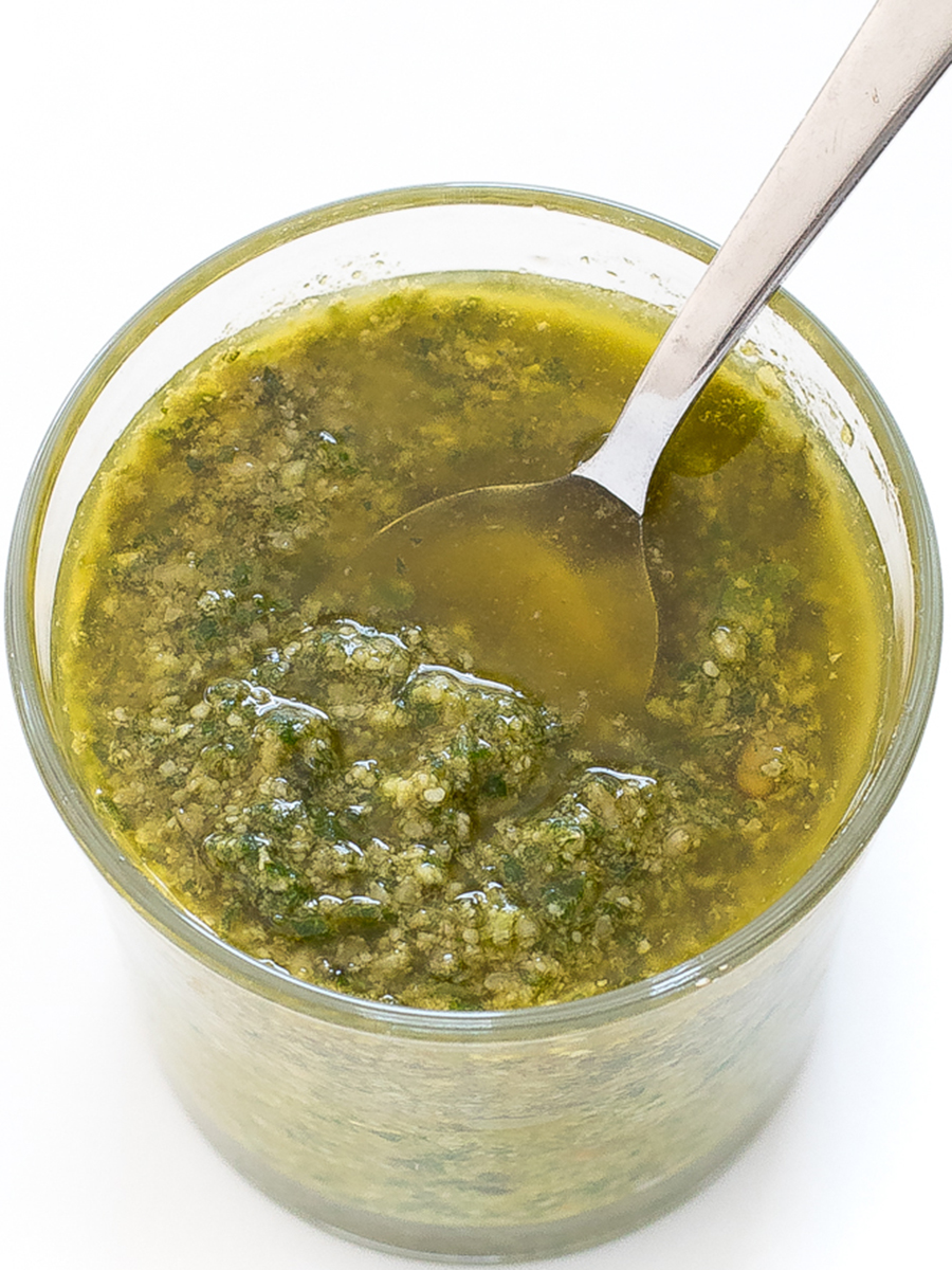 Homemade 5 Ingredient Pesto! (Only 5 Minutes!)Homemade Basil Pesto
