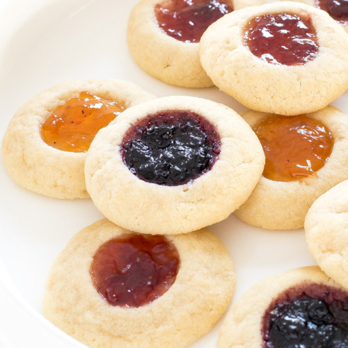 Thumbprint Cookies Chef Savvy Quick Easy Christmas Cookies