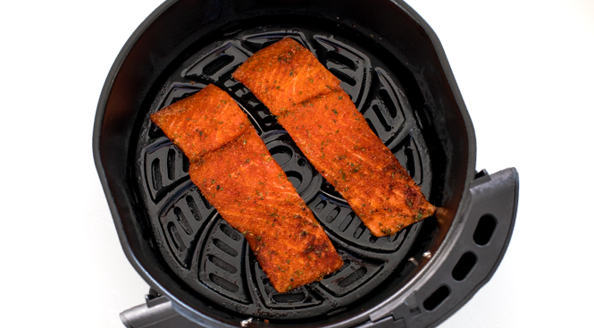 uncooked salmon in air fryer
